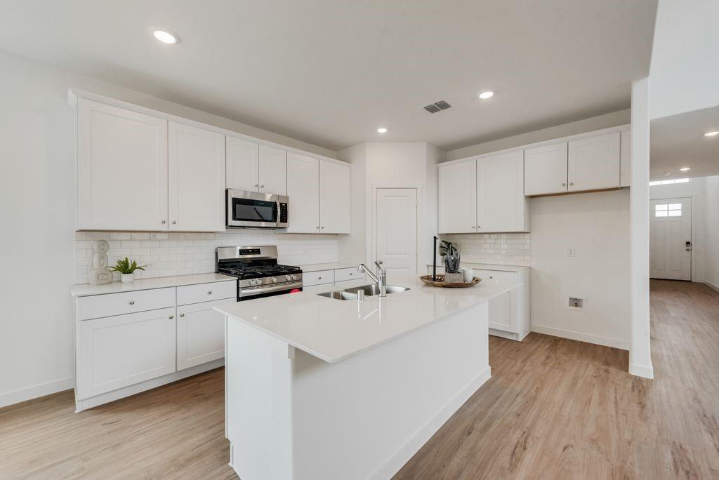 4023 Daisy Hollow Loop