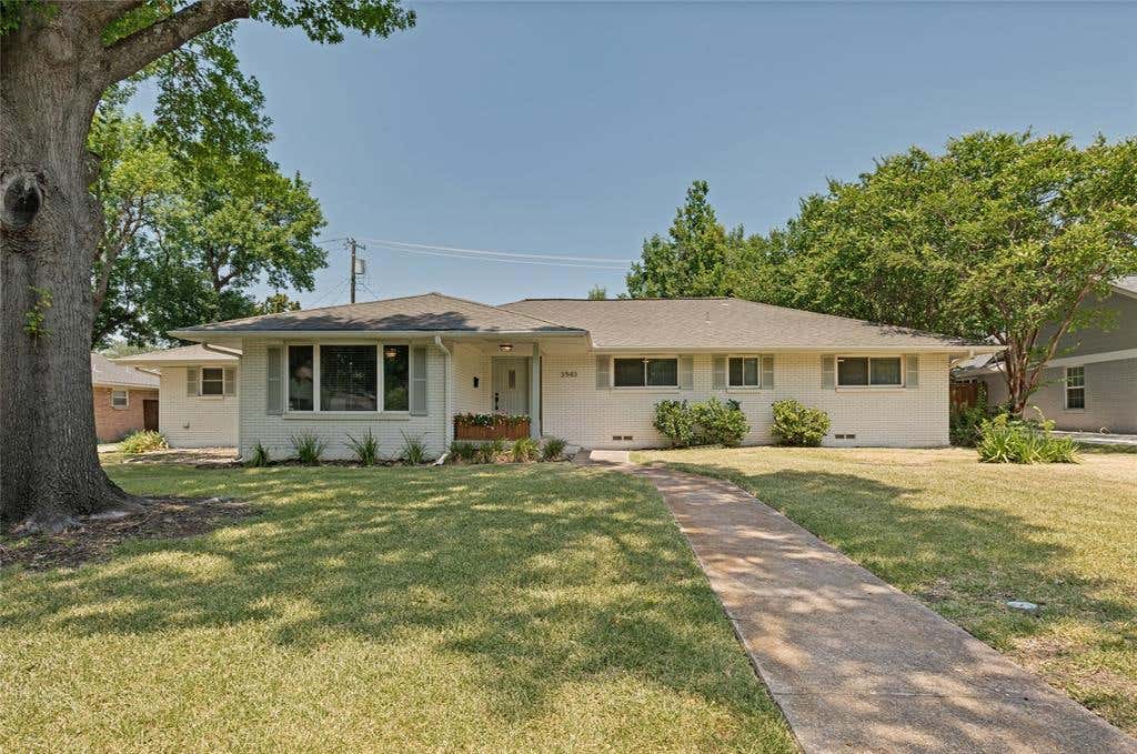 Photo of Dallas, TX 75229 (MLS # 21350150)