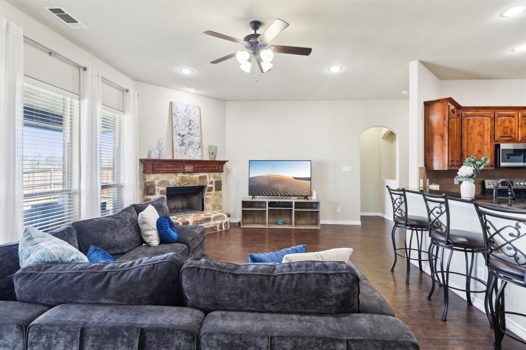 11124 Silver Horn Drive