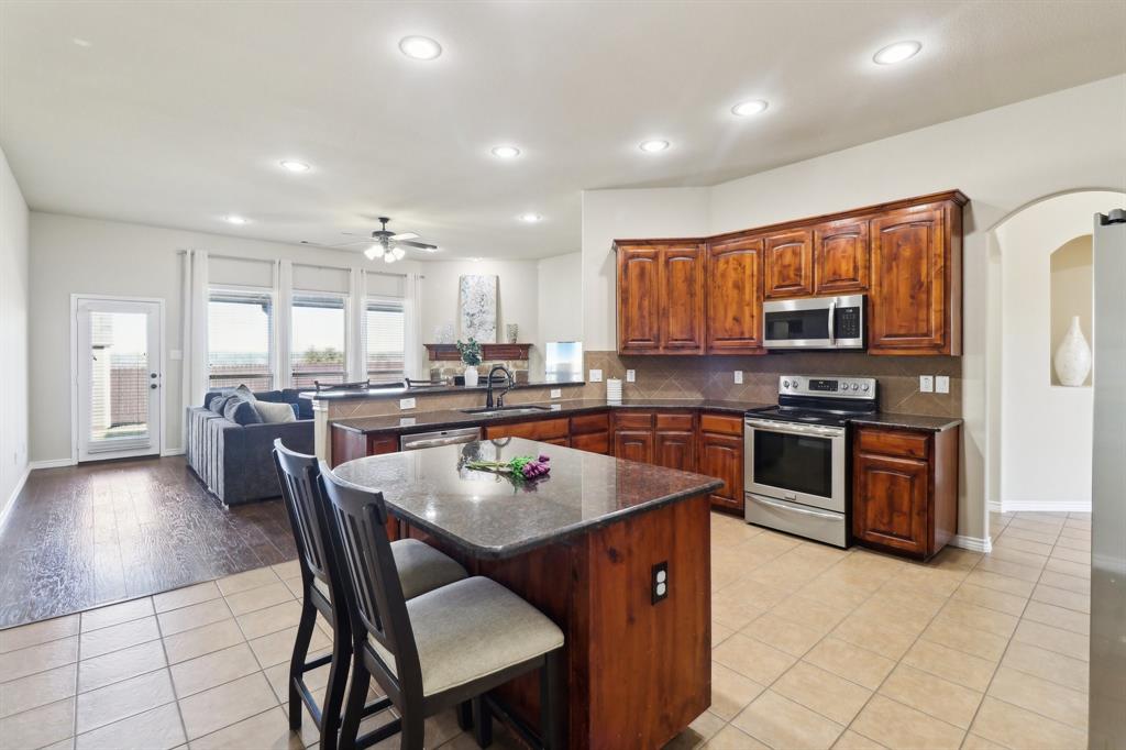 11124 Silver Horn Drive