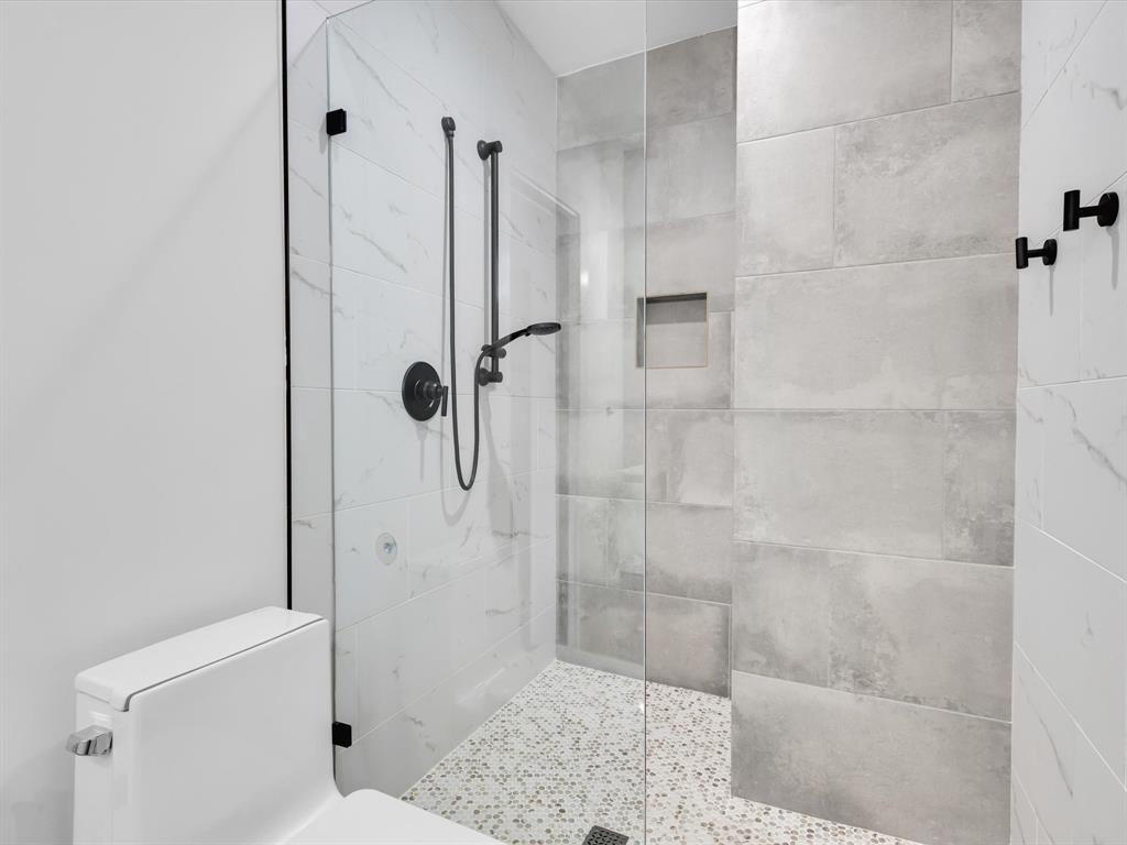 Glen Cove Add Instl 01 - Residential