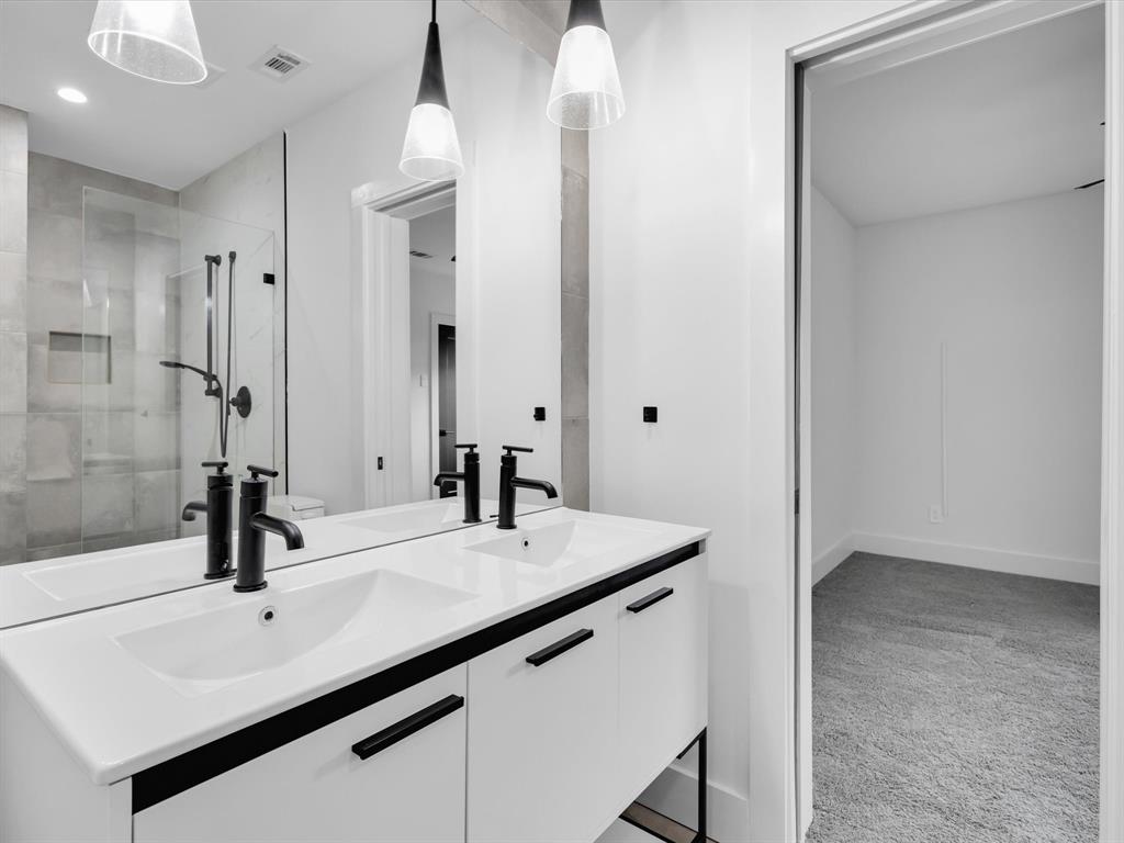 Glen Cove Add Instl 01 - Residential