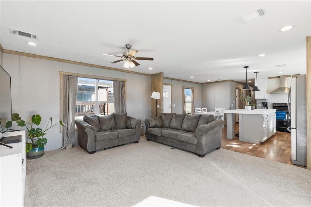 LAKE VISTA ESTATES MHP, SPACE 19 - Residential