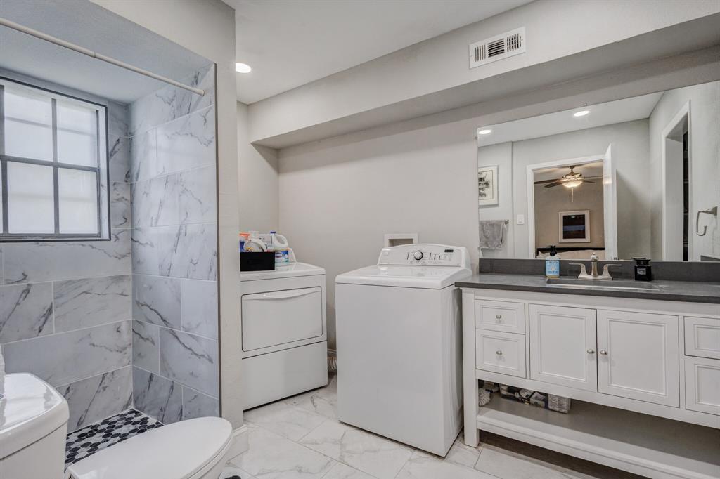 Williamsburg 01 Condo - Residential