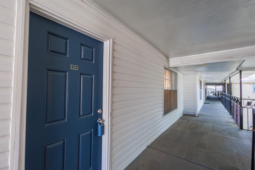 Williamsburg 01 Condo - Residential