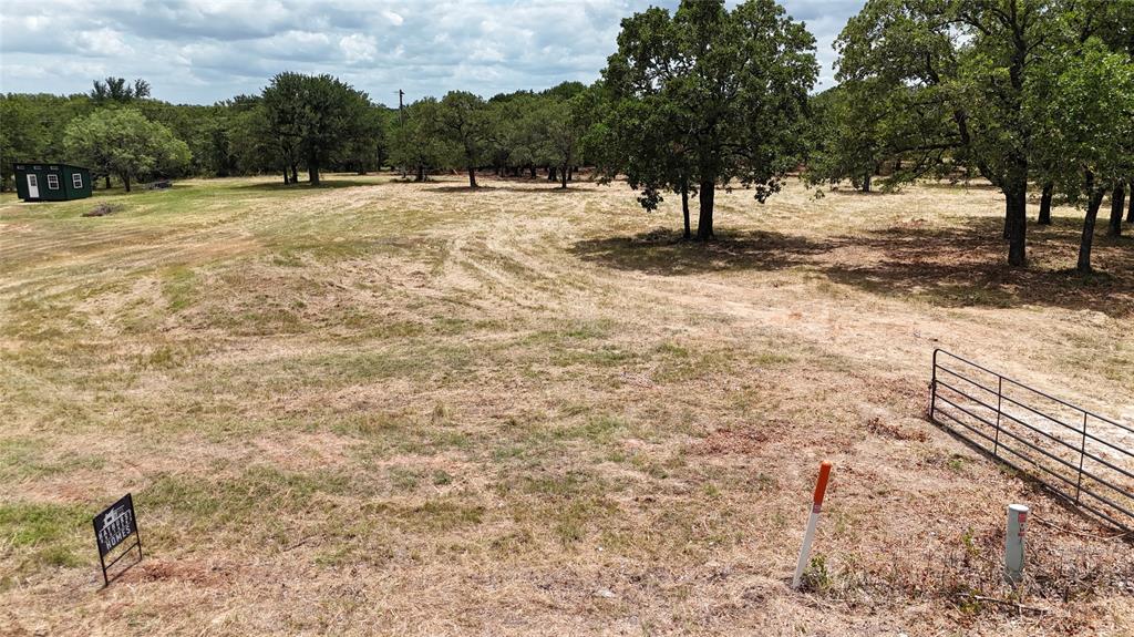 Aurthor's Corner - Land