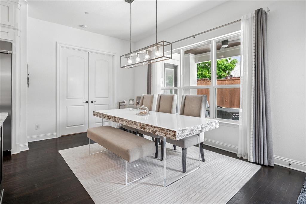 Richwoods Ph Twenty - Residential