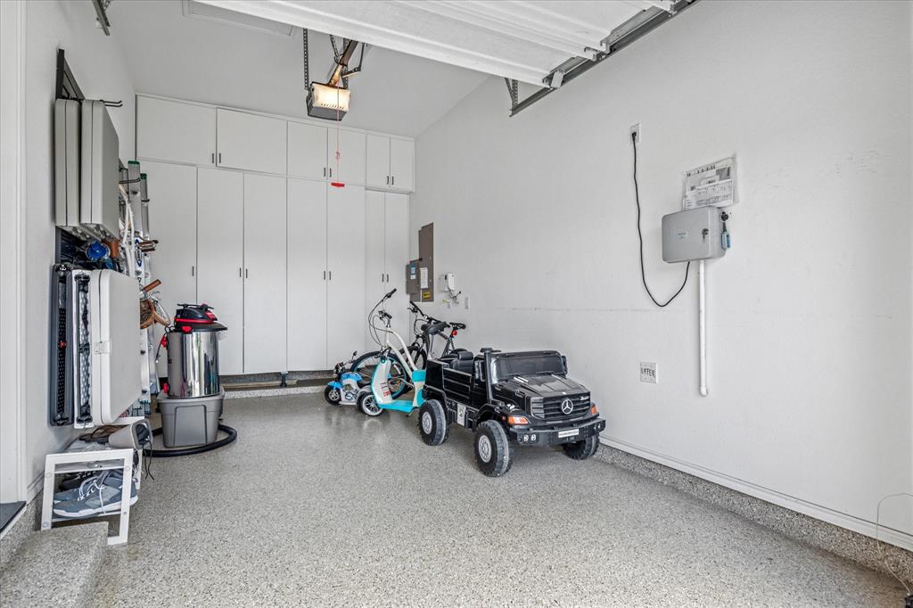 Richwoods Ph Twenty - Residential