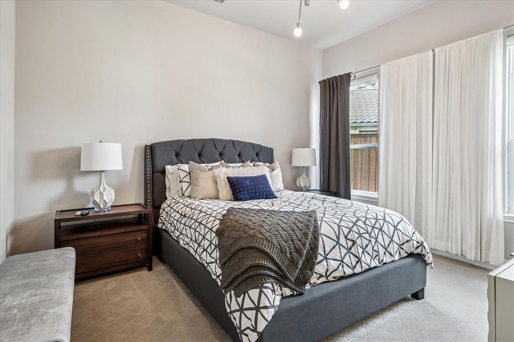 Richwoods Ph Twenty - Residential