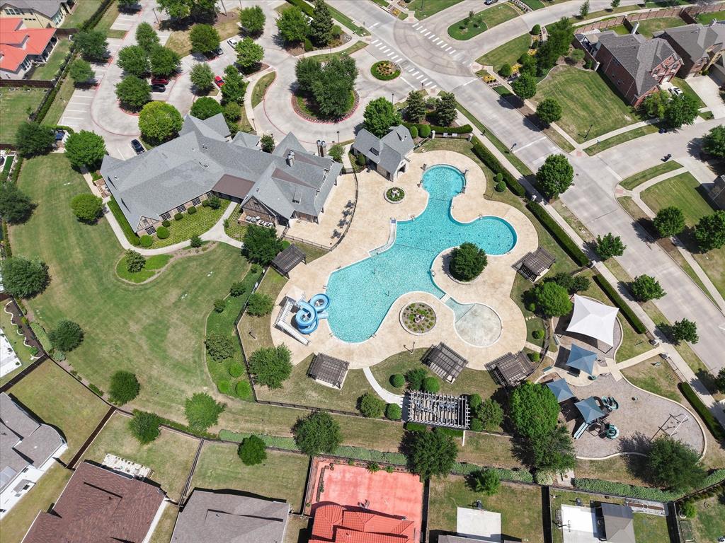 Richwoods Ph Twenty - Residential