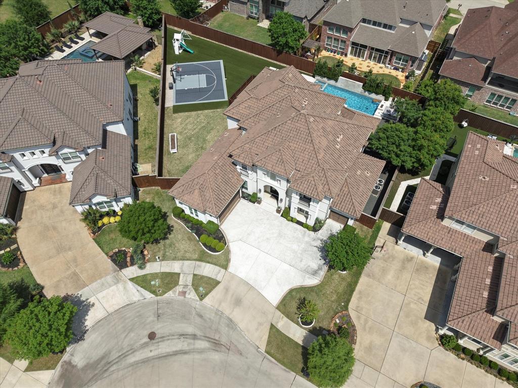 Richwoods Ph Twenty - Residential