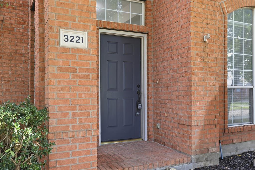 3221 Corning Drive