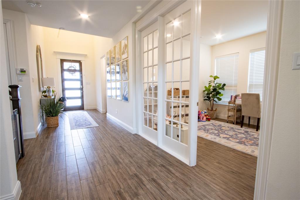 2811 Silver Leaf Drive