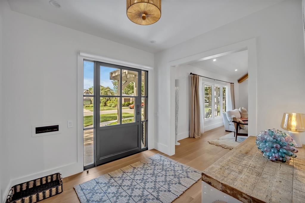 Photo of 6625 Bob O Link Drive, Dallas, TX 75214 (MLS # 21153928)