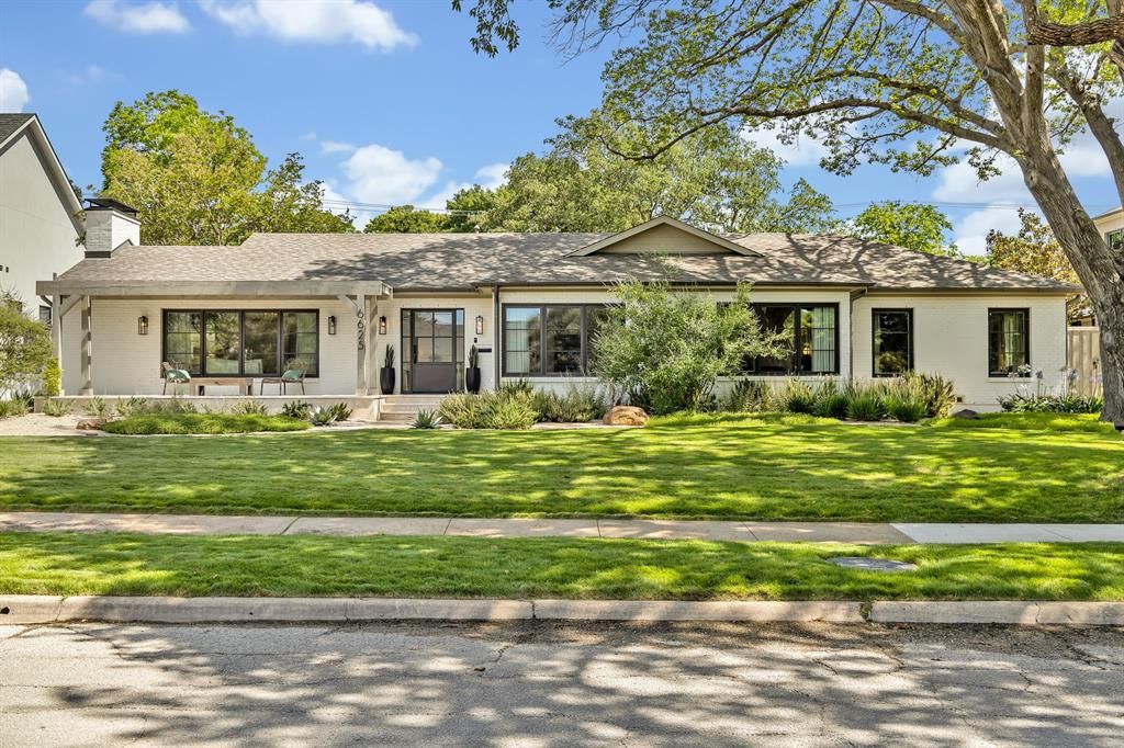 Photo of 6625 Bob O Link Drive, Dallas, TX 75214 (MLS # 21153928)