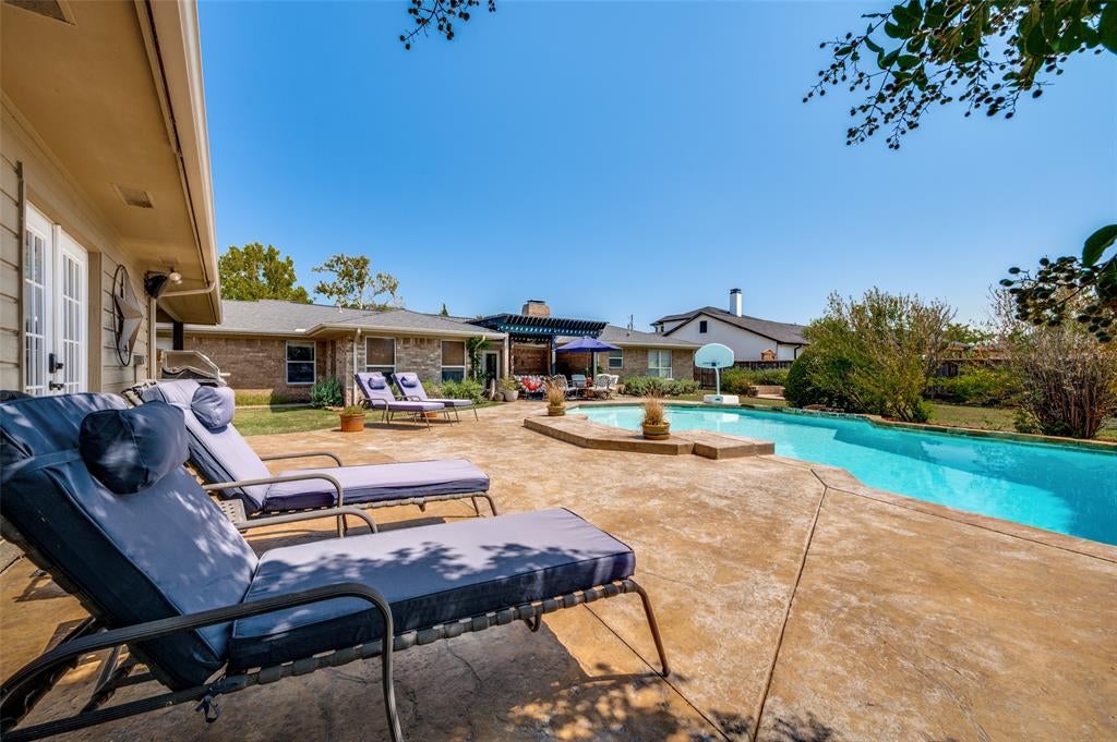 6949 Freda Lane