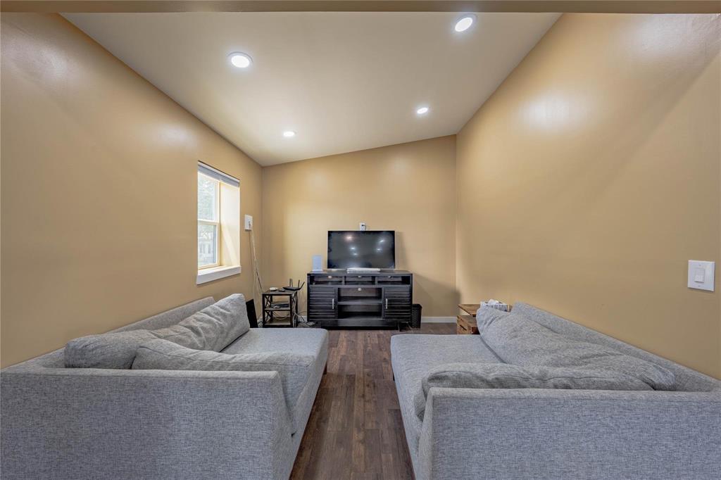 PRITCHETT S E SUB - Residential