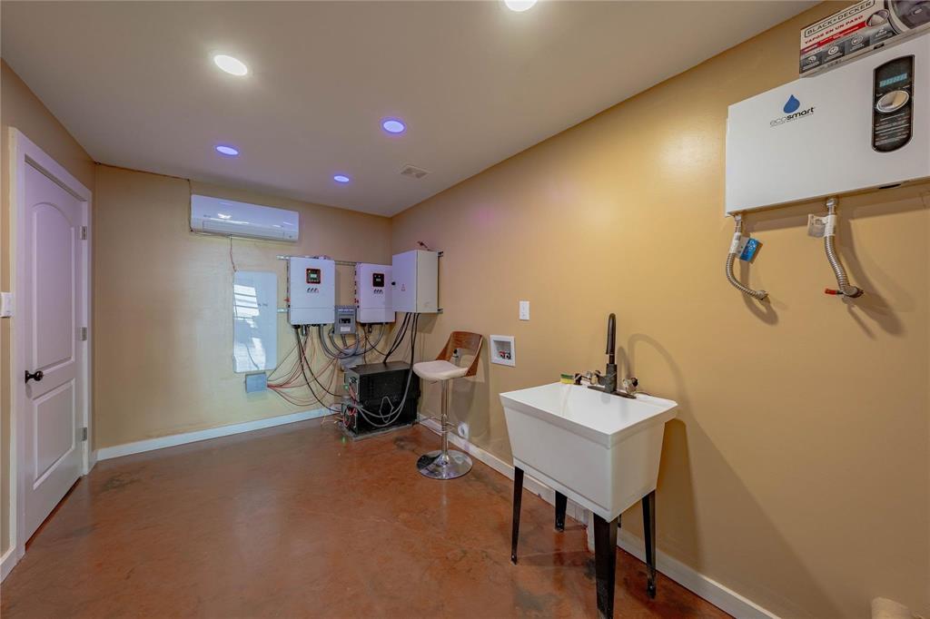 PRITCHETT S E SUB - Residential