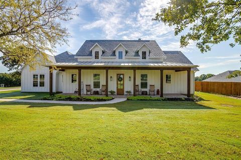 629 County Road 3250 Decatur TX 76234