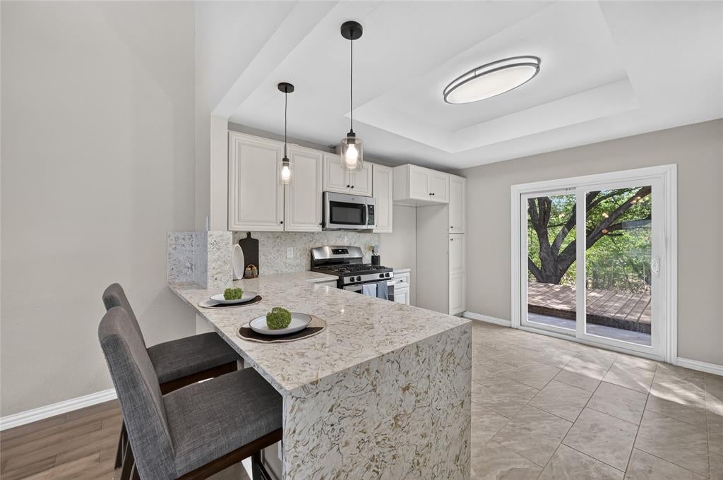 806 Creekside Drive
