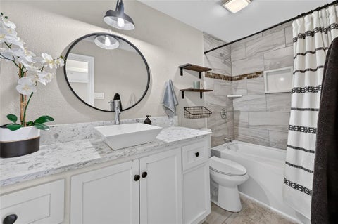 Tiny photo for 806 Creekside Drive, Euless, TX 76040 (MLS # 21387503)