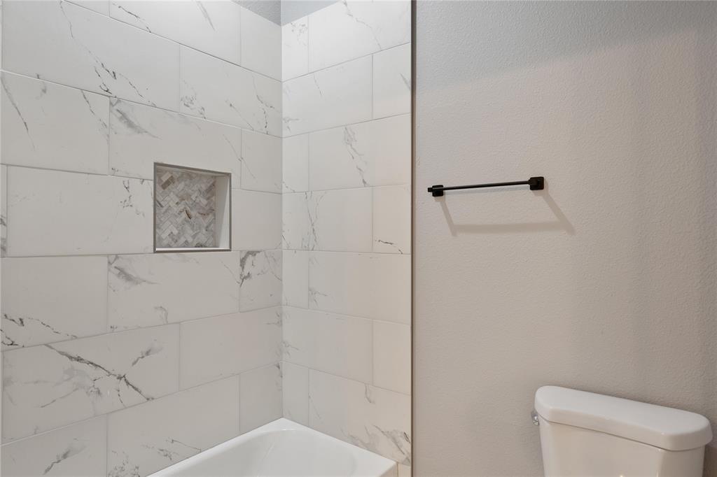 Waters Edge - Residential