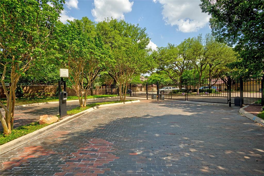 Lakes of Bent Tree Condo - Residential