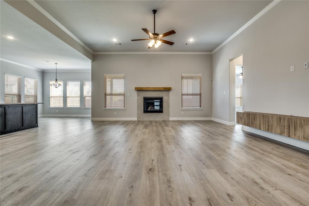 5208 Vista Lago Way