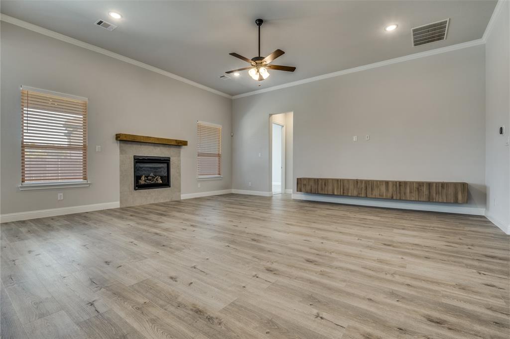 5208 Vista Lago Way