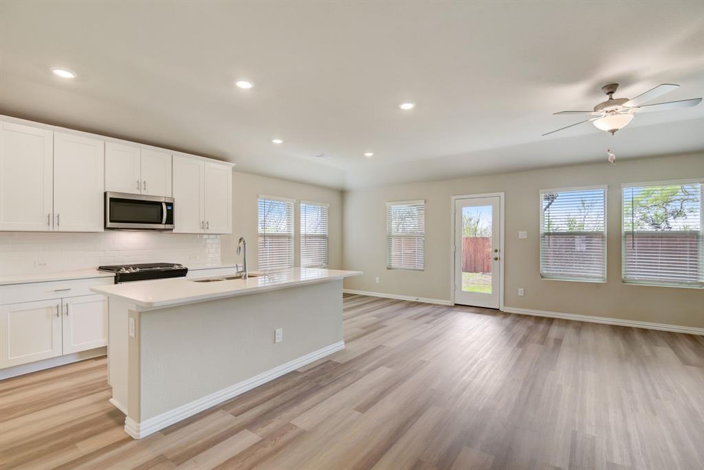 944 Linden Court
