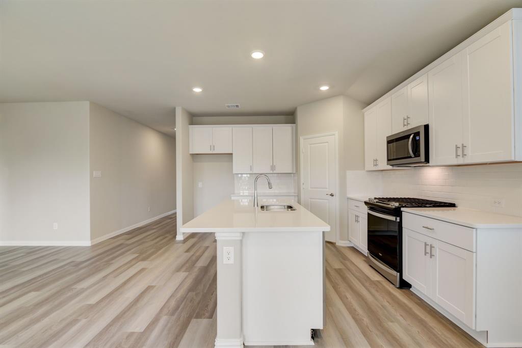944 Linden Court