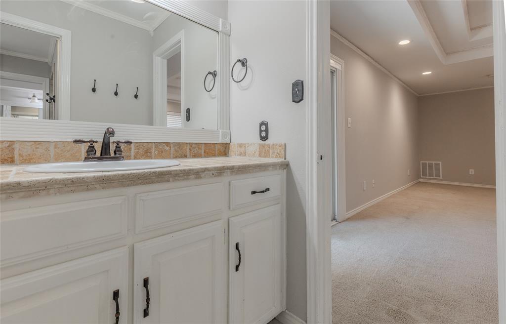 Regency Park 1 - Residential Lease