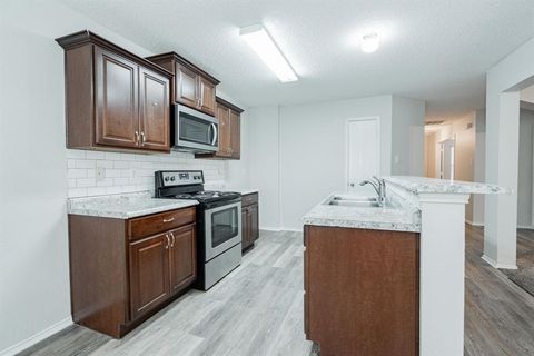 Tiny photo for 102 Stoney Creek Lane, Terrell, TX 75160 (MLS # 21099826)