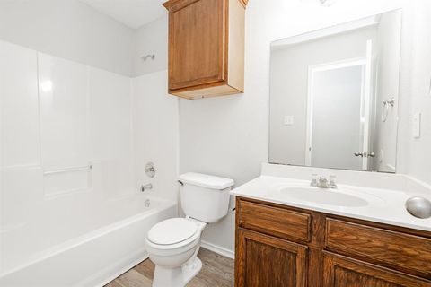 Tiny photo for 102 Stoney Creek Lane, Terrell, TX 75160 (MLS # 21099826)