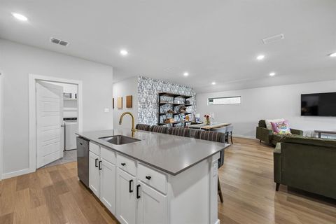 Tiny photo for 414 Hazeltine Road, Red Oak, TX 75154 (MLS # 21278890)