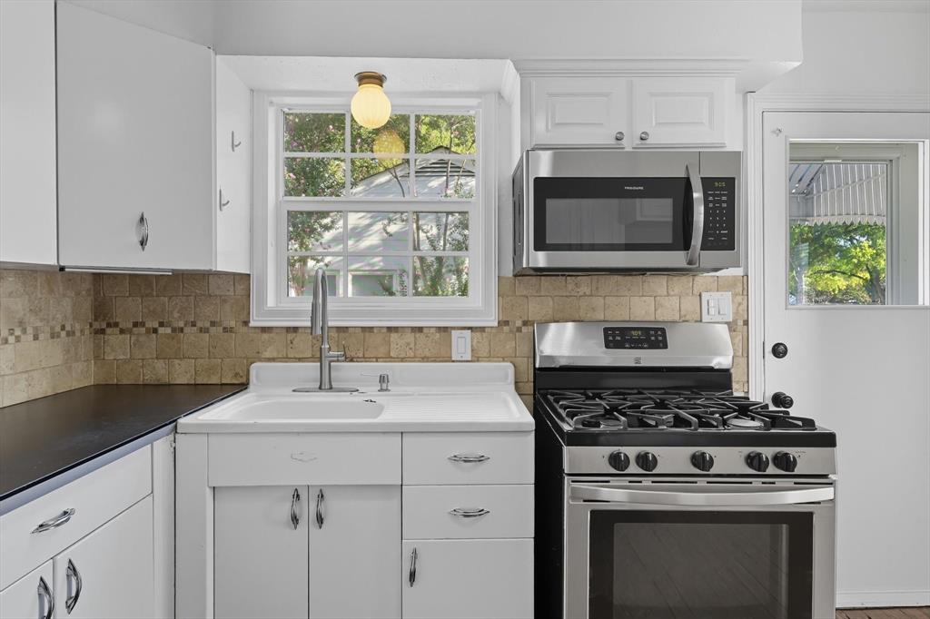 Windsor Place Add - Residential