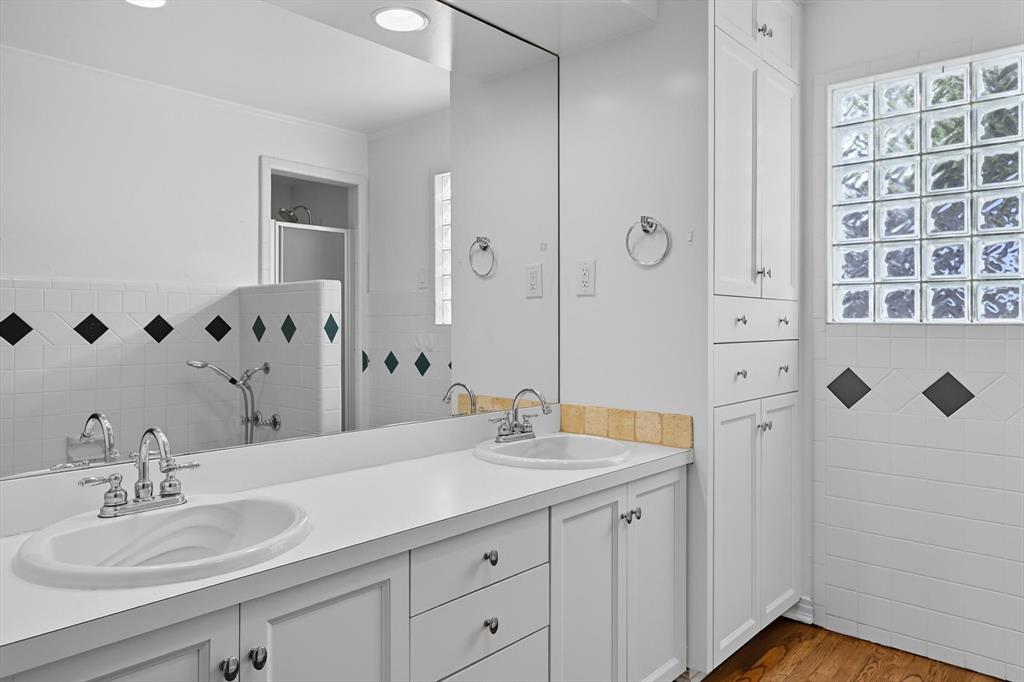 Windsor Place Add - Residential