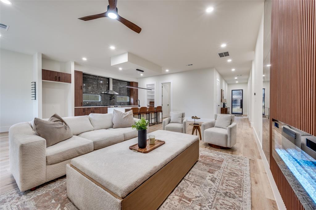 Victory Gardens - Residential