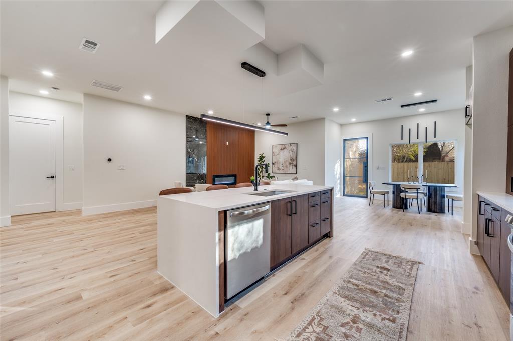 Victory Gardens - Residential