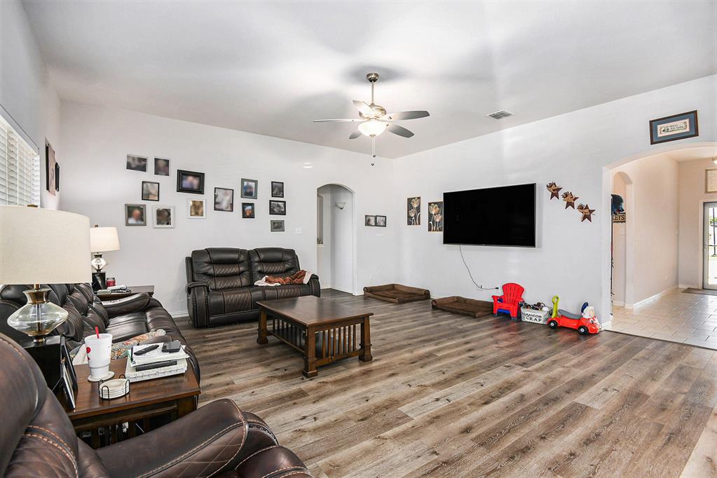 3248 Greenway Drive