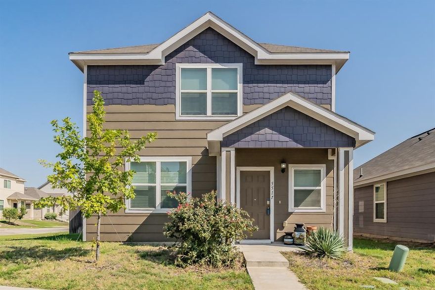 Super cute and well-maintained, this 3-bedroom, 2.5-bath home is just 3 years old and move-in ready! Sitting on a desirable corner lot with rear parking, this property offers an easy-to-maintain yard and great curb appeal. Inside, you’ll find a spacious open-concept living area that’s perfect for both relaxing and entertaining.
Located just a 10 minute drive to LAKE ARLINGTON !!!! Easy commute to many parts of Fort Worth with close access to Highway 820, Interstate 20, Downtown Fort Worth, and you are close proximity to shopping, dining, and everyday conveniences. This quaint home is the perfect starter home or investment opportunity, complete with an assumable loan at 5.875%—a fantastic advantage for today’s buyers!!