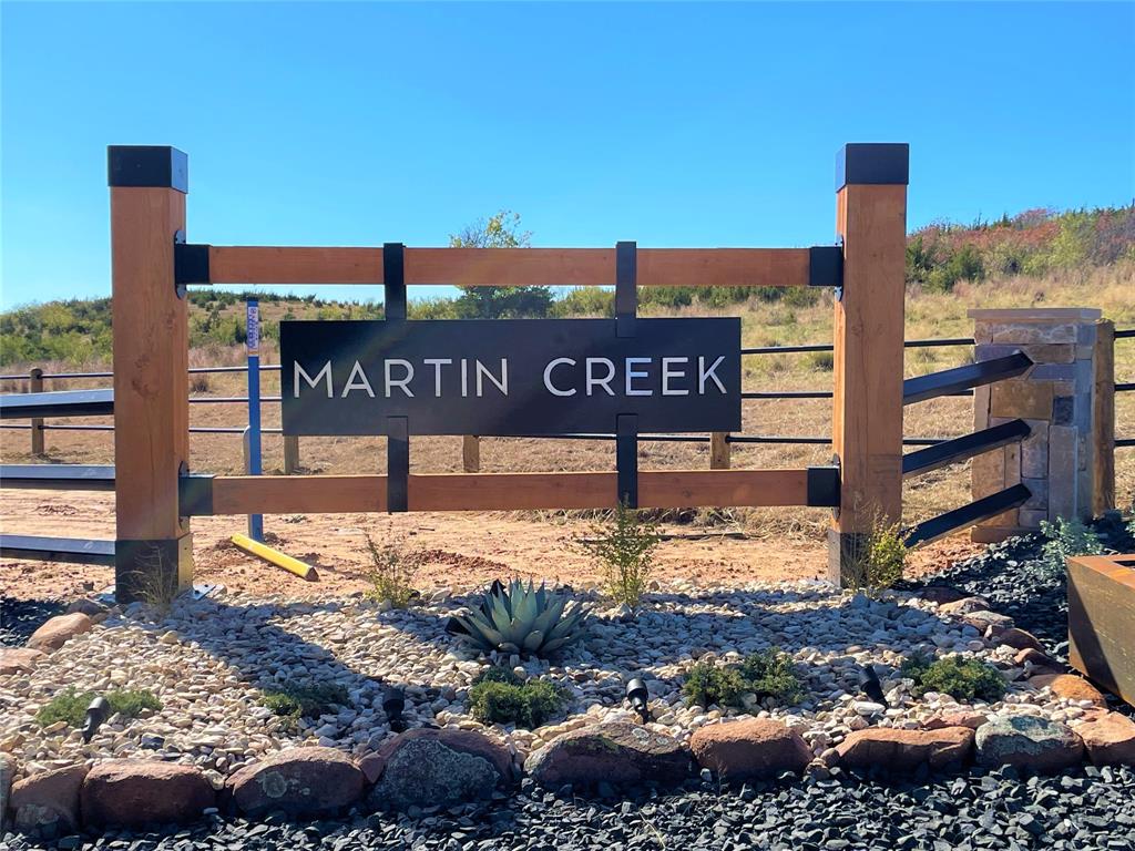 Martin Crk - Land