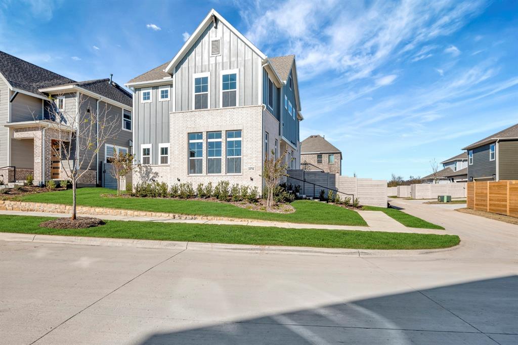 Painted Tree-Woodland West - Residential