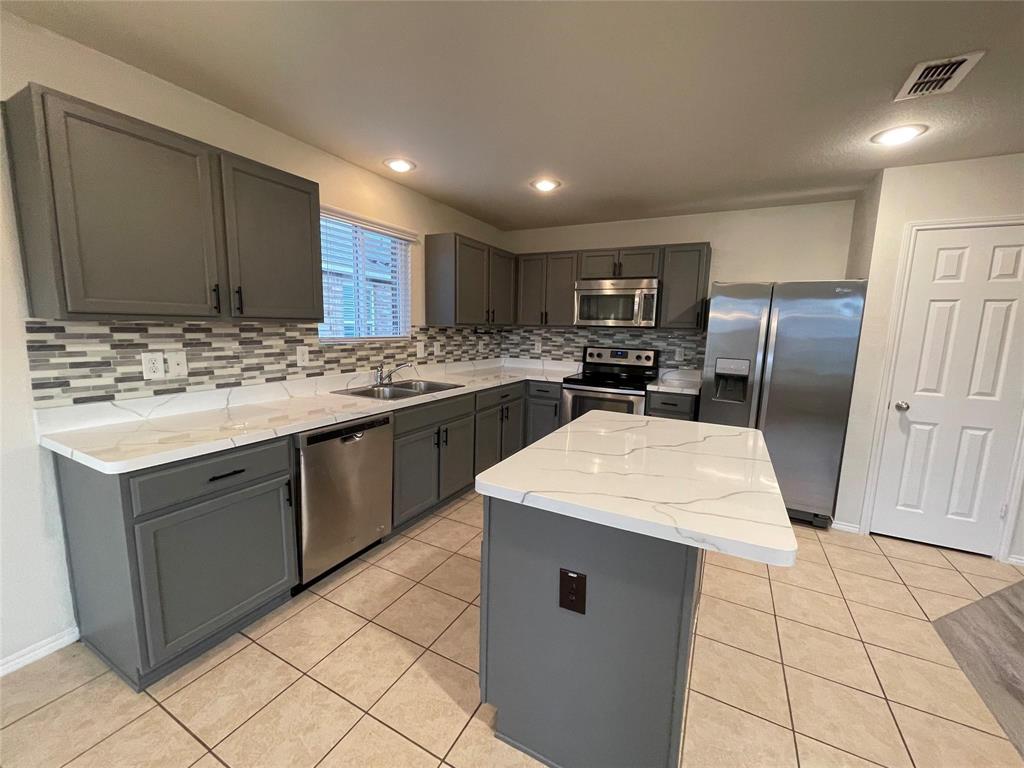 Parks At Boat Club The - Residential Lease