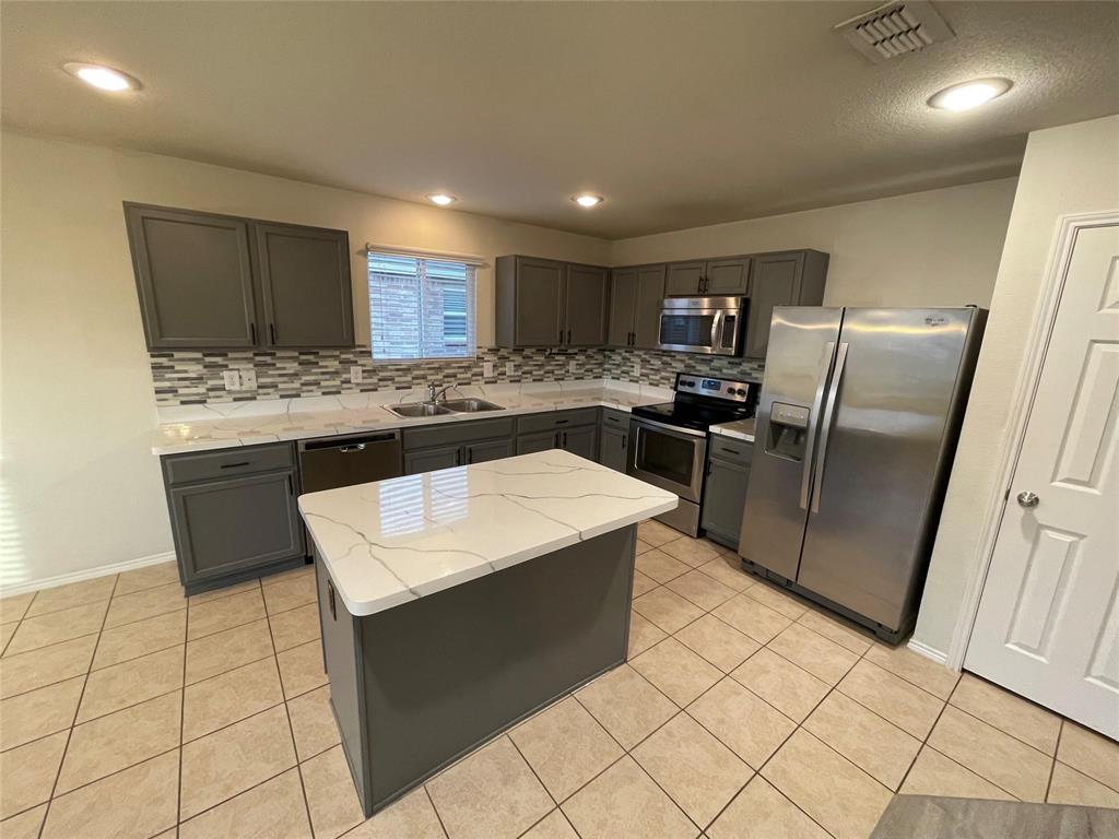 Parks At Boat Club The - Residential Lease