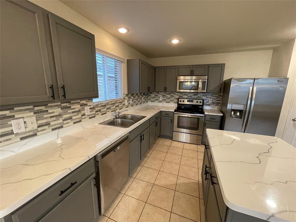 Parks At Boat Club The - Residential Lease