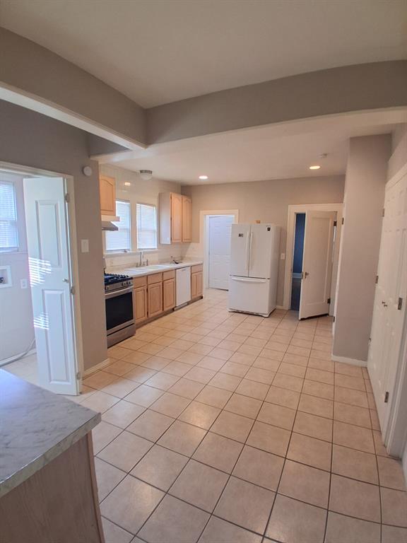 2701 Stuart Drive