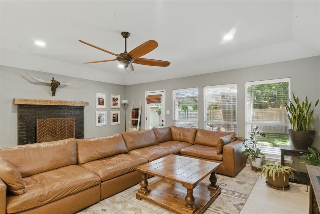 945 Lake Ridge Drive