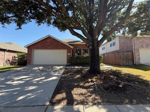 Photo of 1313 Sandpiper, Aubrey, TX 76227 (MLS # 21399138)