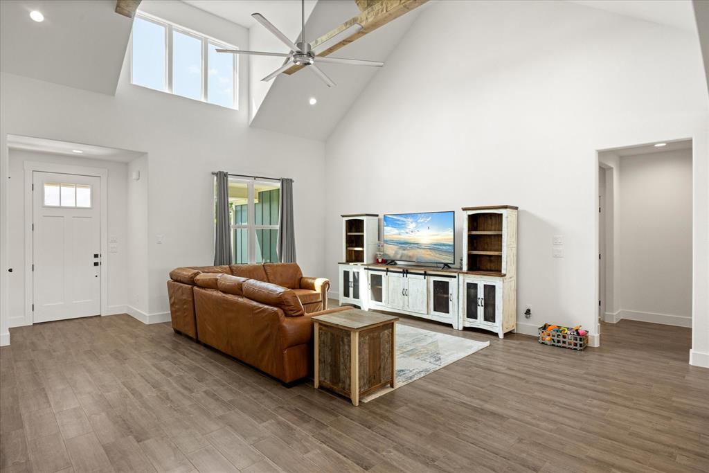 420 E 4th Street